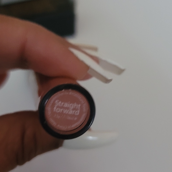 Lip gloss NWT - Picture 2 of 7